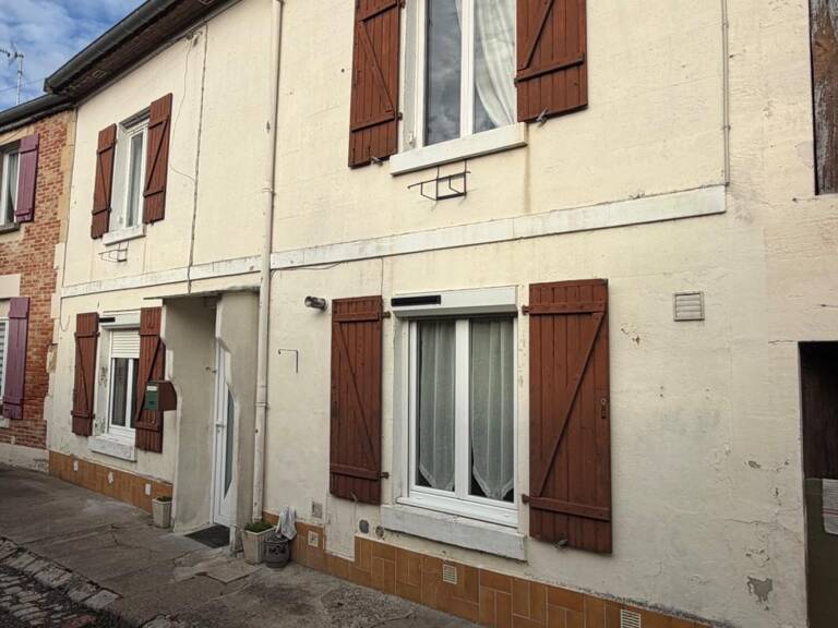 MAISON DE VILLAGE 3 PIECES ET DEPENDANCES — photo 1