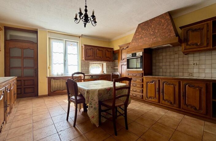 MAISON DE VILLAGE 3 CHAMBRES AVEC GRANGE — photo 4