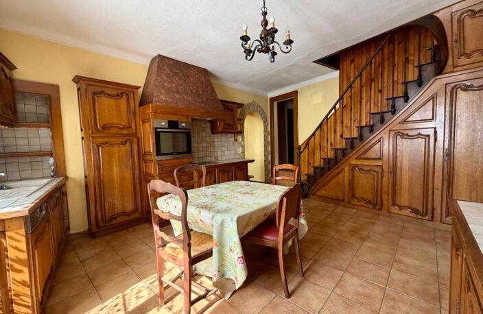 MAISON DE VILLAGE 3 CHAMBRES AVEC GRANGE — photo 5