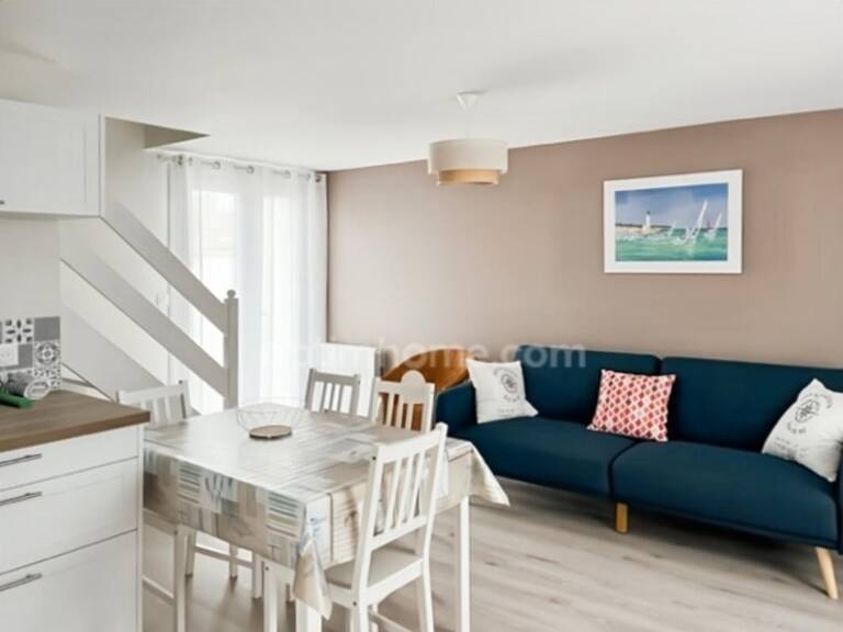 Maison à vendre 3 pièces LA FLOTTE (17) — photo 1