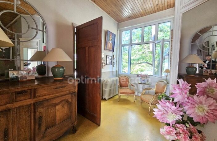 Coup de cœur à Nersac — Demeure de charme de 244 m² et 5 chambres, aux prestations haut de gamme. 10 pièces NERSAC (16) — photo 4