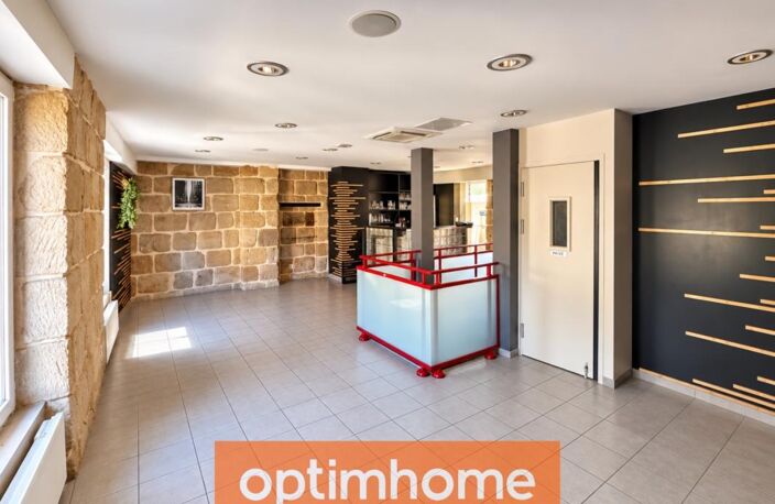 Immeuble professionnel 210 m² – vitrine + jardin 397 m² – Brive — photo 3
