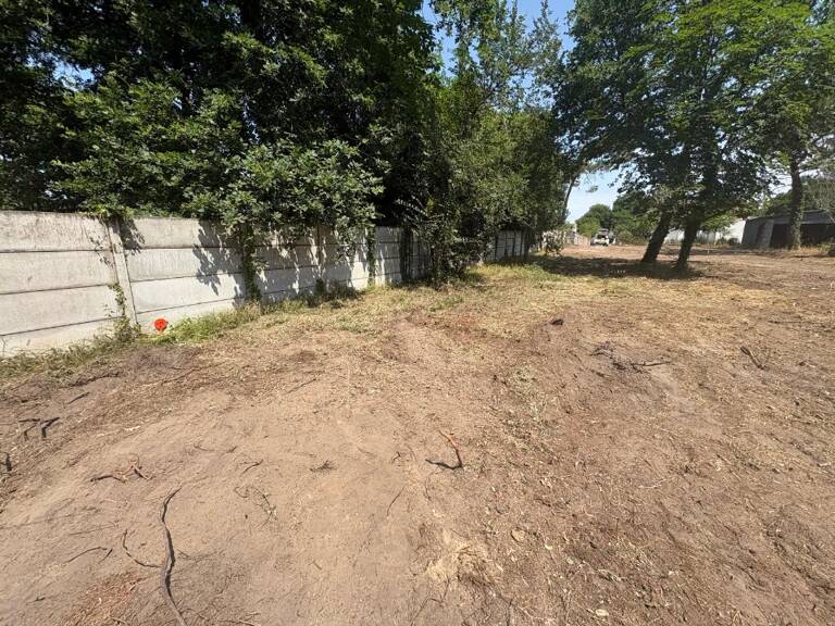 Terrain à bâtir à Les Mathes (17570) — photo 1