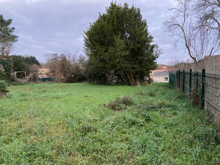 Terrain à bâtir à Bouliac (33270) — photo 1