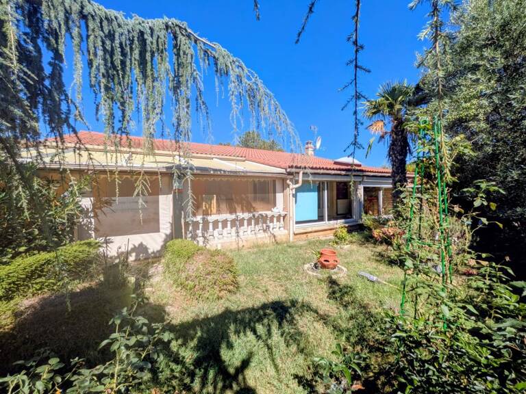 Maison de plain pied à vendre — photo 1