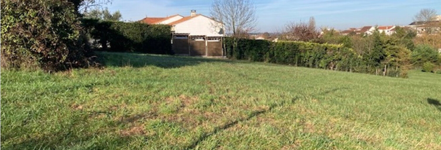 Terrain  734 m² à vendre à Bussac-sur-Charente (17100)