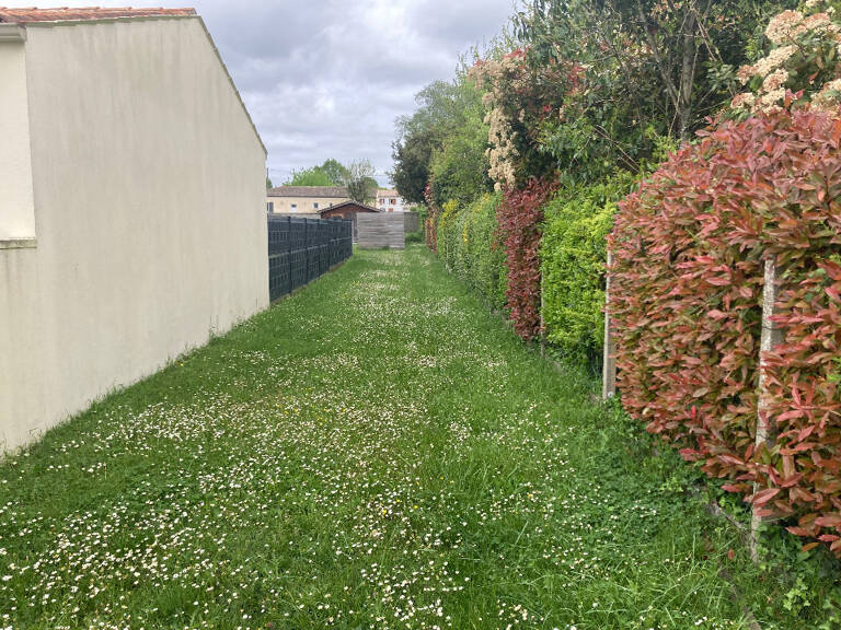 Terrain à bâtir à Nancras (17600) — photo 1