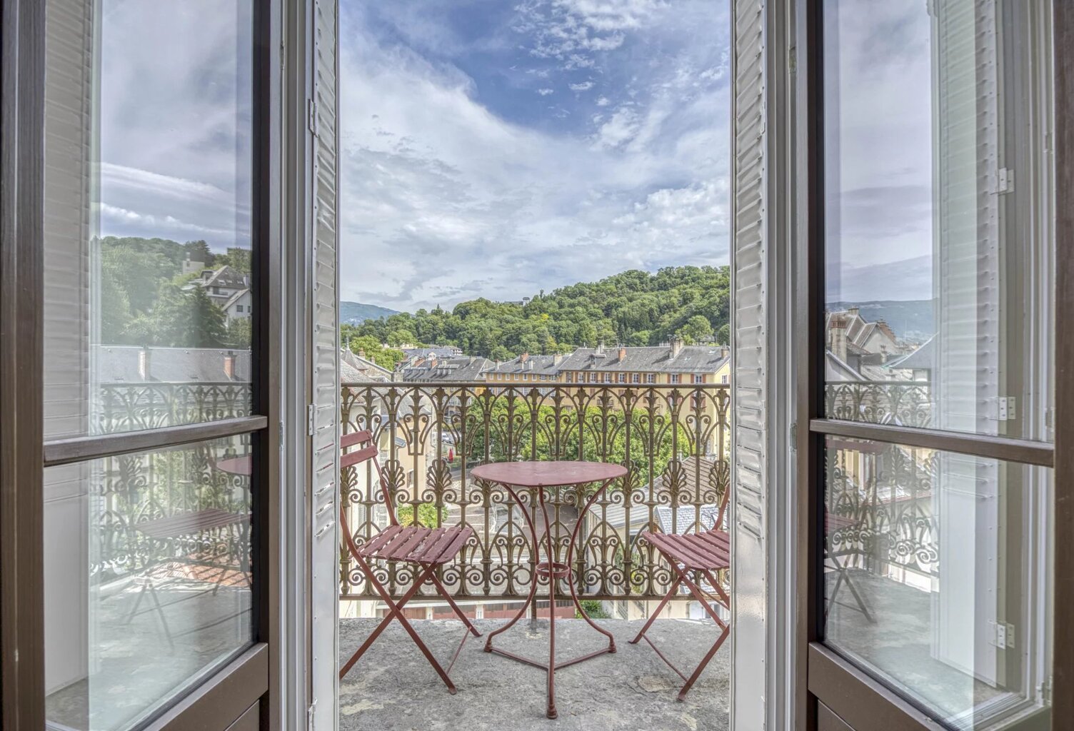 T2 CHAMBERY — photo 1