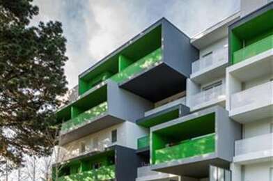 Appartement 3 pièces 905 €