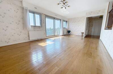 Appartement À Vendre — photo du bien