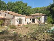 A vendre villa d'architecte T6/7 de 230 m², terrain plat de 6000 m² et garage et sous-sol de 100 m² à Peynier — photo 2