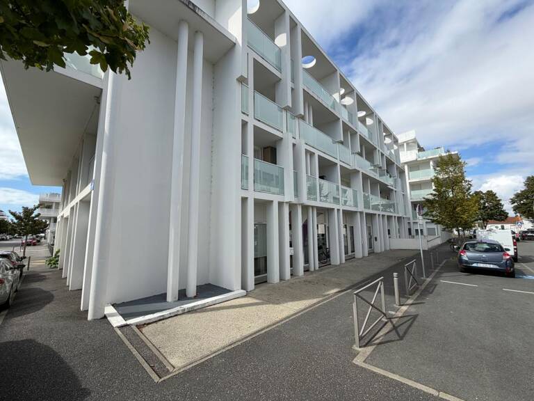 Appartement À Vendre — photo 1