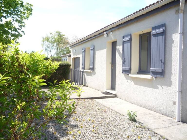 Maison À Louer T3 - Garage - Jardin — photo 1