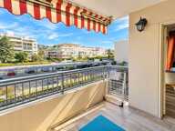 Appartement À Vendre — photo 2