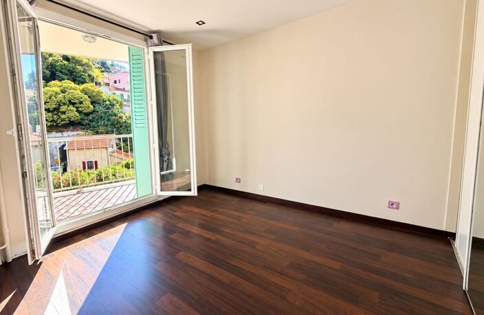 Appartement À Vendre — photo 2