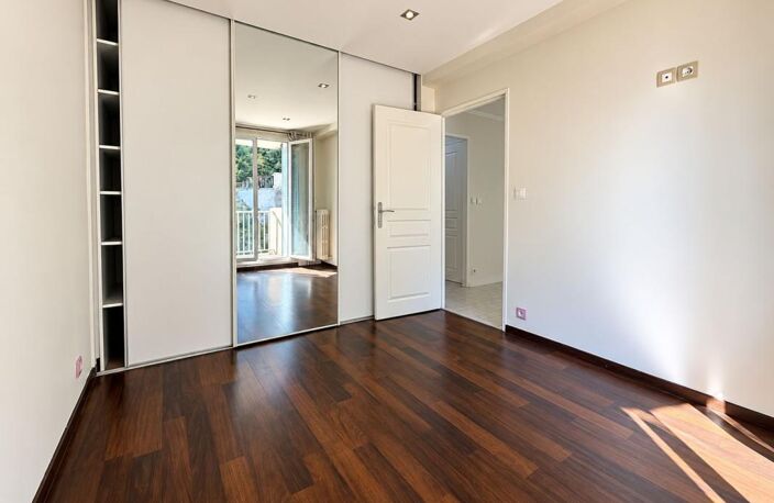 Appartement À Vendre — photo 3