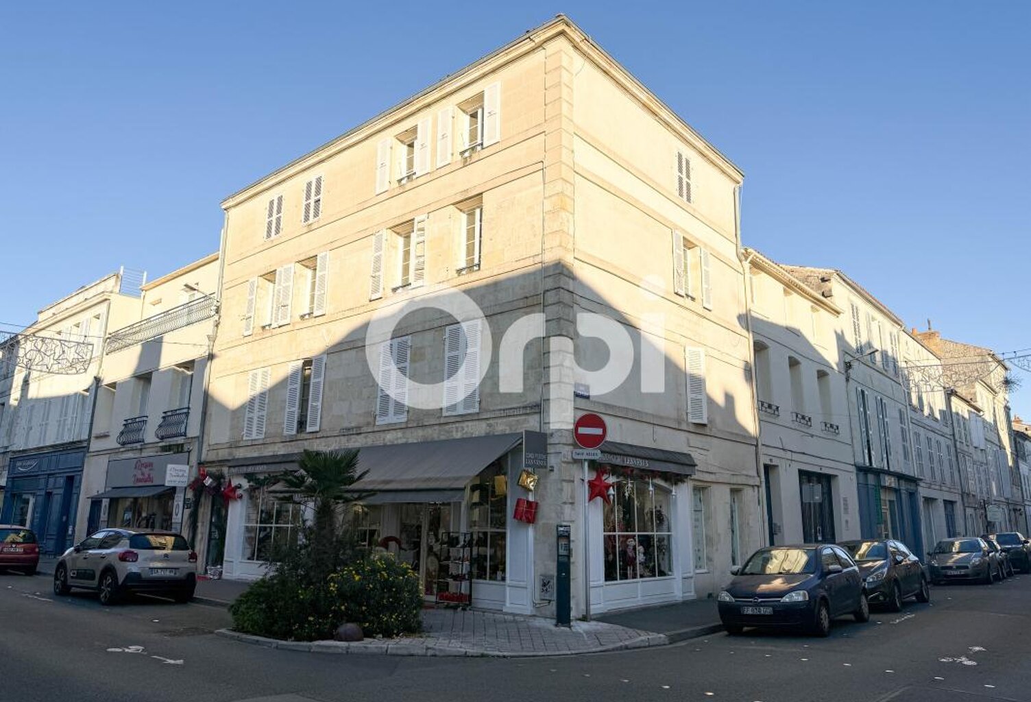 Plein centre ville Rochefort — photo 1