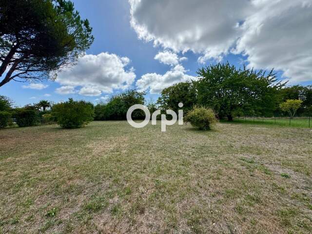 Terrain - 1120m² — photo du bien