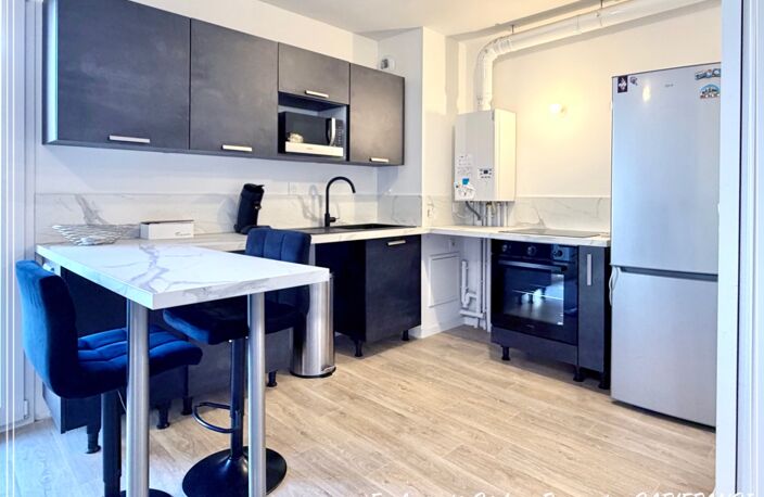 Appartement à vendre 2 pièces COULOMMIERS centre ville (77) - Balcon - Parking - Cave — photo 3