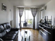 Dpt Bouches du Rhône (13), à vendre appartement T4 avec terrasse fermée et loggia — photo 2