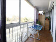 Dpt Bouches du Rhône (13), à vendre appartement T4 avec terrasse fermée et loggia — photo 4