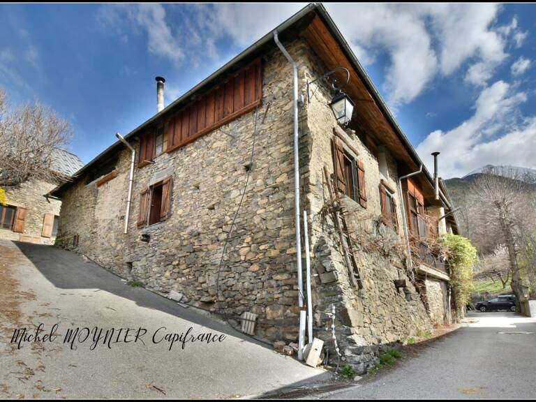 Maison de village à rénover avec grange de 186 m² à Siguret — photo 1