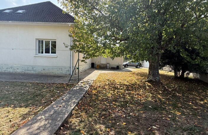 Villa sur 2 niveaux et terrain clos — photo 5