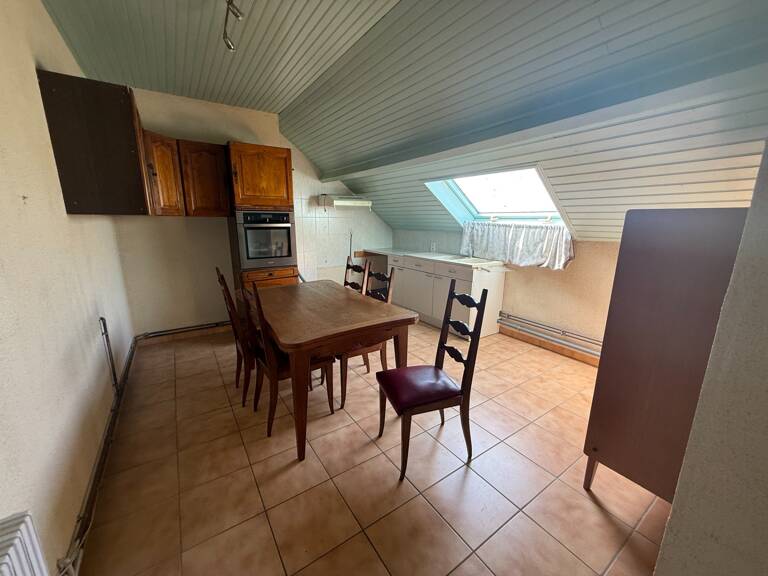 Villa sur 2 niveaux et terrain clos — photo 1
