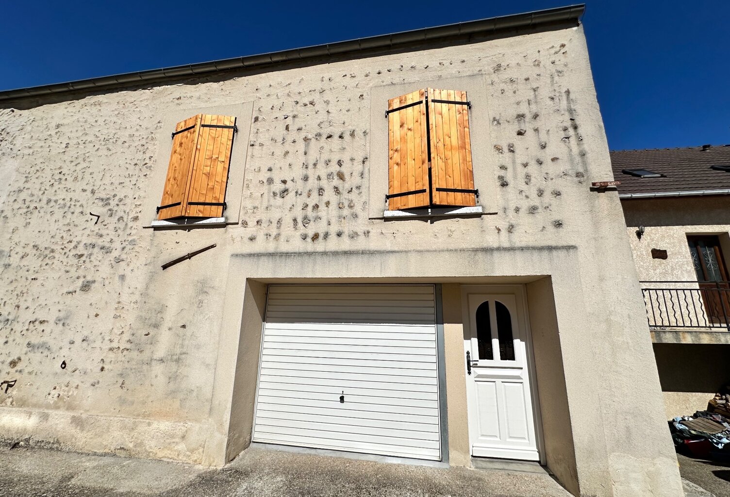 MAISON DE VILLE – 3 CHAMBRES – GARAGE & ATELIER – GOMETZ-LA-VILLE — photo 1