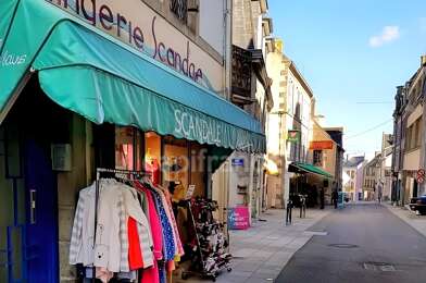 Commerce 2 pièces 77900 €