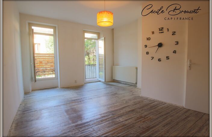 ARLES-SUR-TECH (66150) – Maison de village 5 pièces rénovée avec cour intérieure et possibilité de terrasse — photo 2
