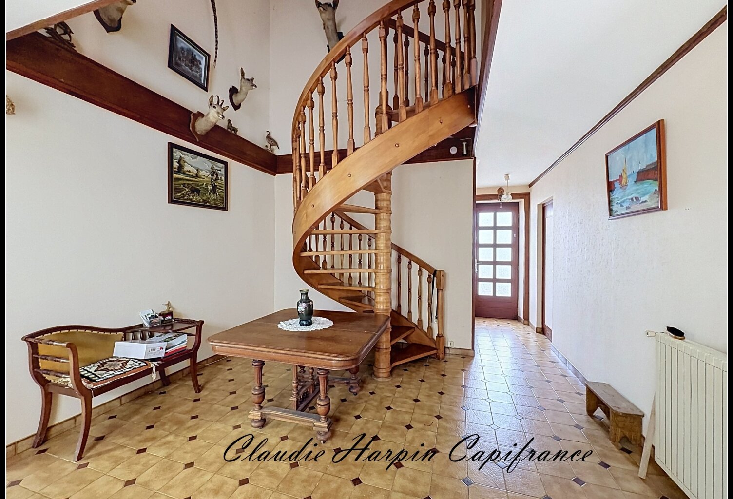 Maison à vendre 6 pièces  (79) LA FOYE MONJAULT 4 chambres terrain environ 2360 m² — photo 1