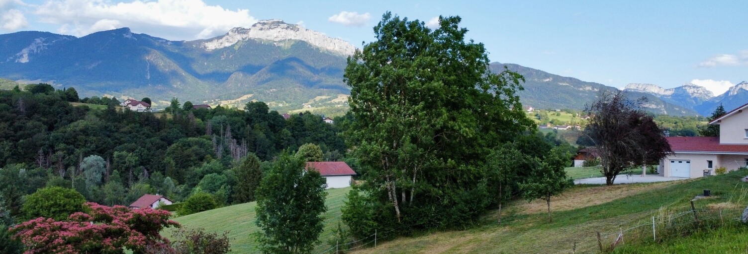 Terrain  900 m² à vendre à Annecy (74370)