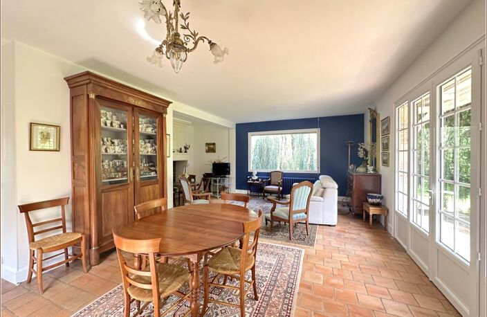 Courville-sur-Eure Maison familiale de 155 m², terrain arboré de 8317 m². Cadre exceptionnel et fort potentiel ! — photo 2