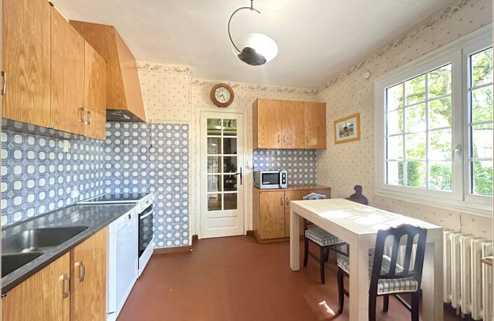 Courville-sur-Eure Maison familiale de 155 m², terrain arboré de 8317 m². Cadre exceptionnel et fort potentiel ! — photo 4