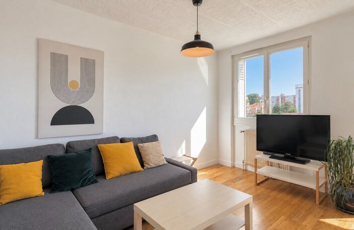 VILLEFRANCHE SUR SAONE (69400) : Appartement T3 de 70,89 m² avec balcon, cave et belle luminosité — photo 3