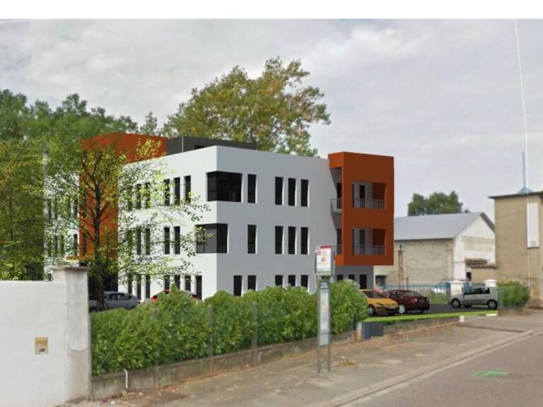 Local d'activité à louer CHASSIEU (69), local d'une surface totale de 243 m² dont 161 m² d'activité, 37 m² de bureaux aménagés au RDC et 41 m² de bureaux aménagés en mezzanine + 3 stationnements — photo 1