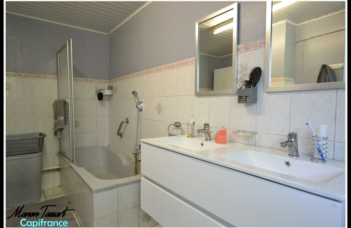 Maison individuelle de 175m², 4 chambres, jardin et dépendance – Saint-Amand-les-Eaux — photo 5