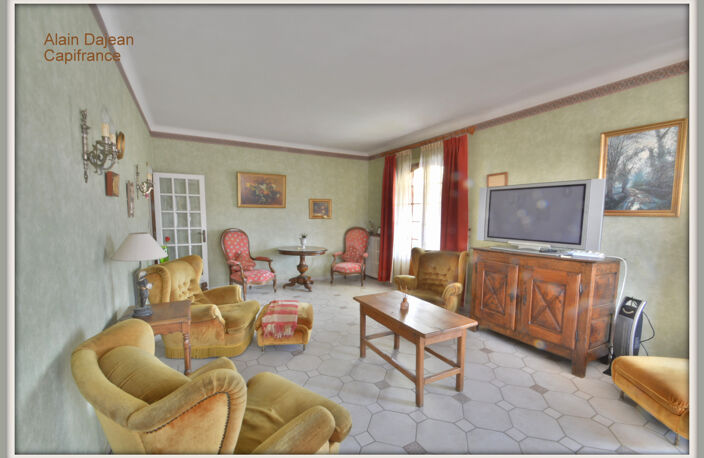 AGEN CENTRE-VILLE – MAISON 220 M² – 4 CHAMBRES – JARDIN – DOUBLE GARAGE — photo 4