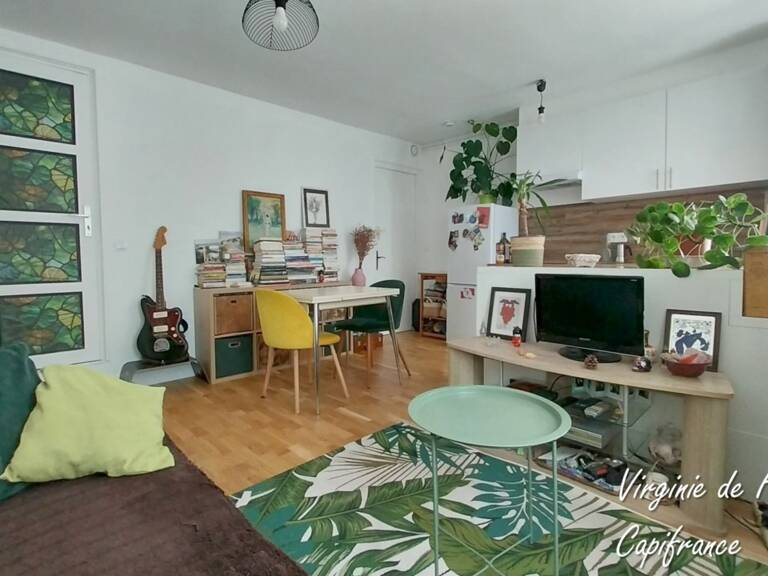 Saint-Maurice-A vendre appartement 2 pièces-Rénové-32 m2-Cave-Proche Bois de Vincennes-Bords de Marne-Ligne 8 — photo 1