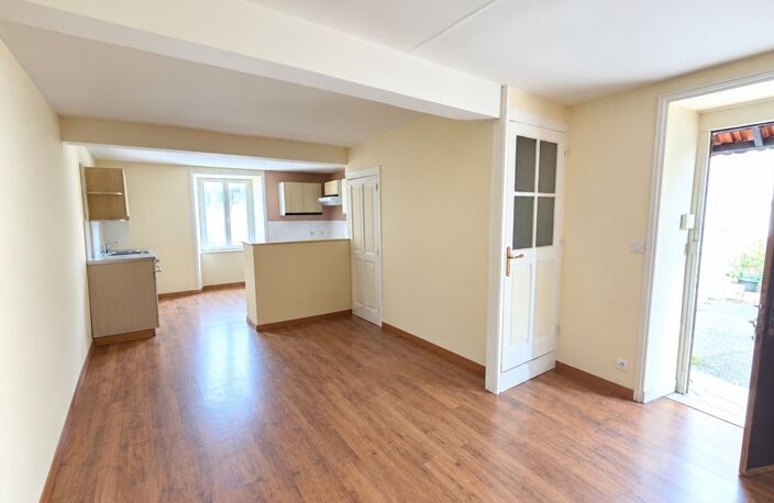 Maison à vendre 4 pièces PANISSIERES (42) — photo 2