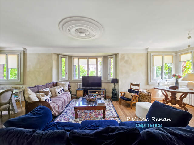 Maison à vendre 7 pièces P7 FONTENAY LE FLEURY (78) — photo du bien