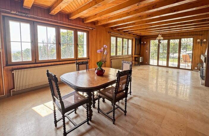 Chalet d’exception de 5 chambres sur les hauteurs de Gex – Vue panoramique sur le lac Léman — photo 3