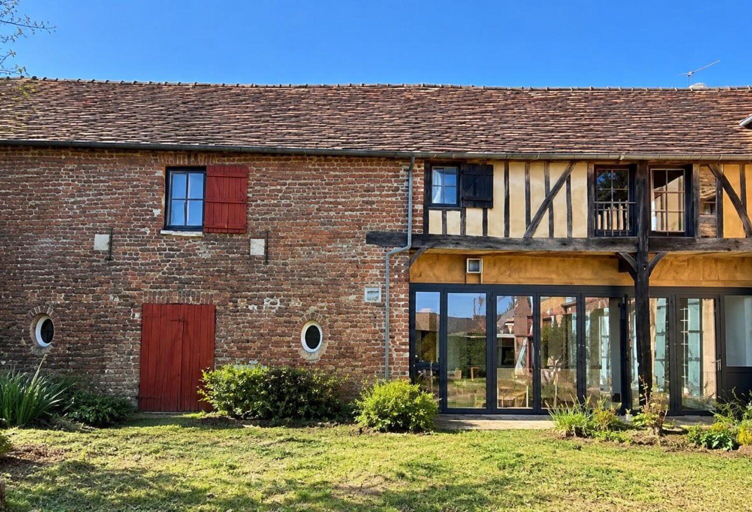 WARLUIS (60) - Maison 3p - 170m² — photo 1