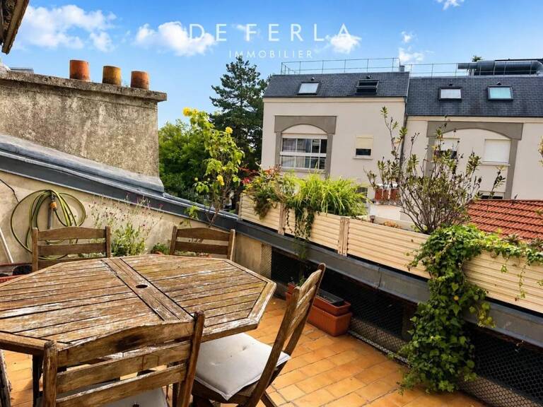 MONTPARNASSE/GAÎTÉ : Duplex en dernier étage avec terrasse, Paris 14e — photo 1