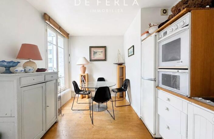MONTPARNASSE/GAÎTÉ : Duplex en dernier étage avec terrasse, Paris 14e — photo 4