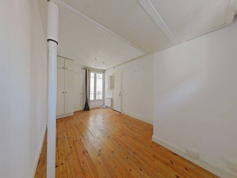 STUDIO - RUE DES BOULETS — photo 1