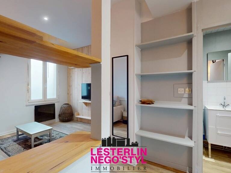T1 — photo 1