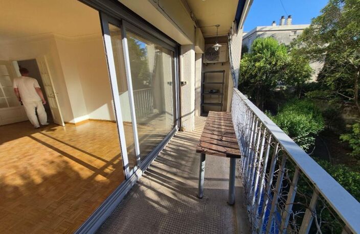 Appartement À Vendre Avignon, 82 m², 2 chambres, balcon, garage, cave — photo 2