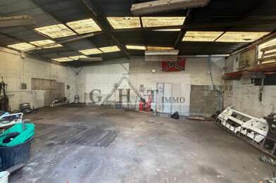 Local industriel  690000 €